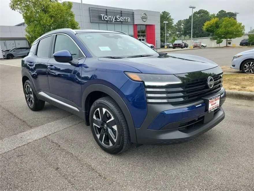 2025 Nissan Kicks SV photo 1