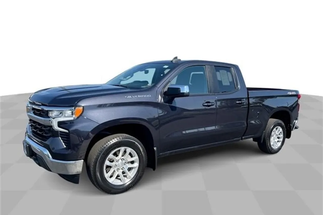 2022 Chevrolet Silverado 1500 LT photo 1