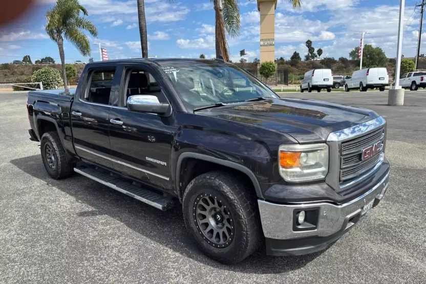 2015 Gmc Sierra 1500 SLT photo 1