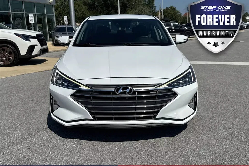 2020 Hyundai Elantra Limited photo 1