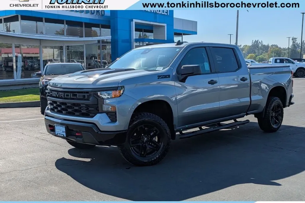 2025 Chevrolet Silverado 1500 Custom Trail Boss photo 1
