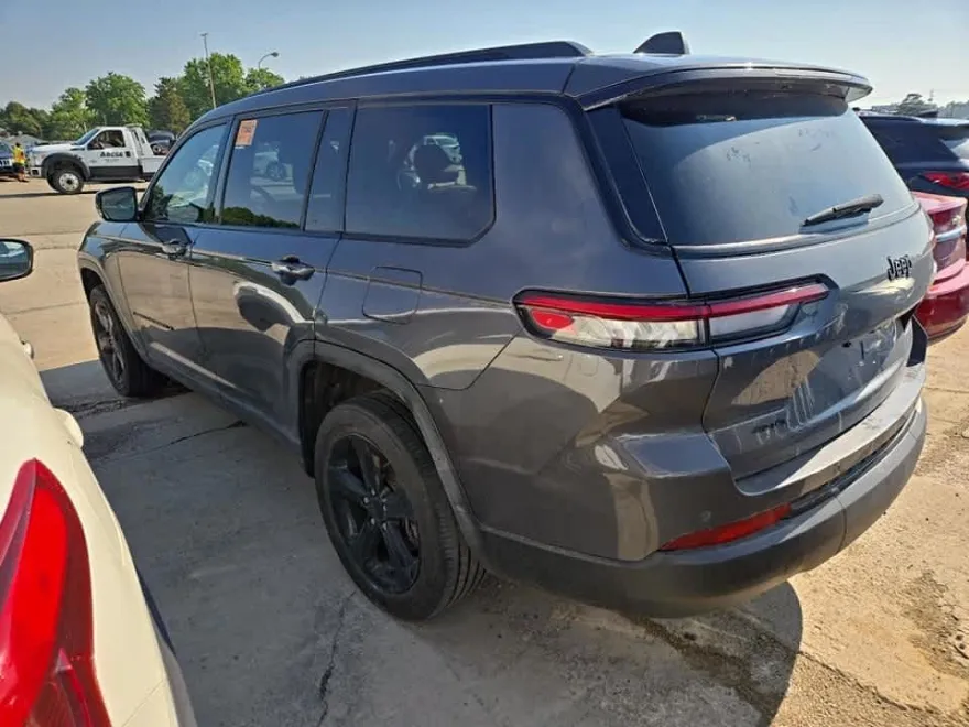 2023 Jeep Grand Cherokee Altitude photo 1