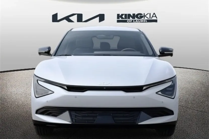 2025 Kia EV6 Wind photo 1