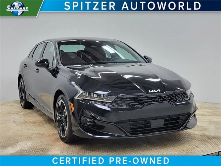 2024 Kia K5 GT-Line photo 1