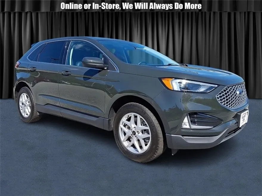 2023 Ford Edge SEL photo 1