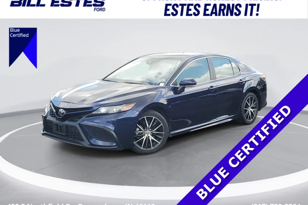 2022 Toyota Camry SE photo 1