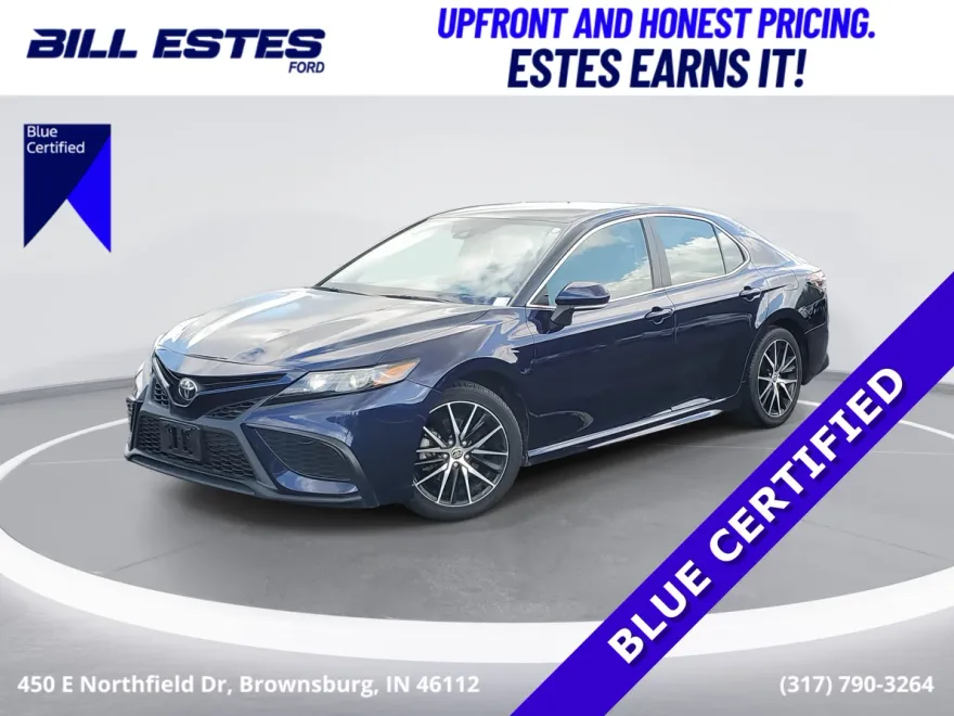 2022 Toyota Camry SE photo 1