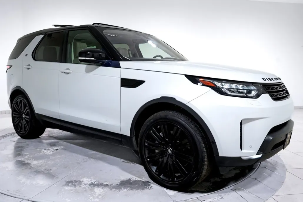 2019 Land Rover Discovery HSE Luxury photo 1