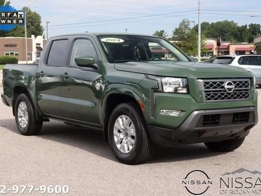 2024 Nissan Frontier Crew Cab SV photo 1