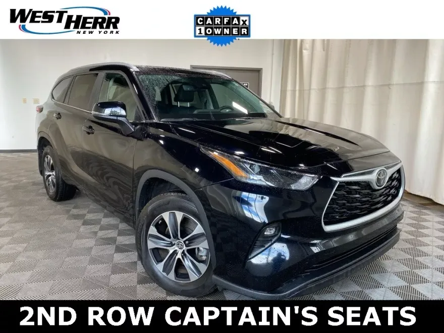2024 Toyota Highlander XLE photo 1