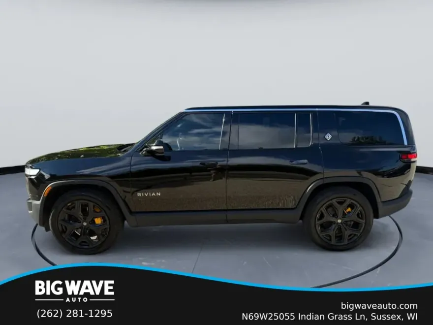 2023 Rivian R1S Adventure photo 1