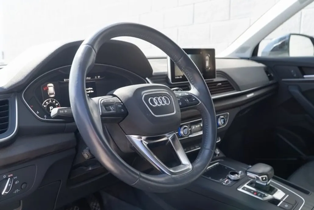 2018 Audi Q5 2.0T Premium Plus photo 1
