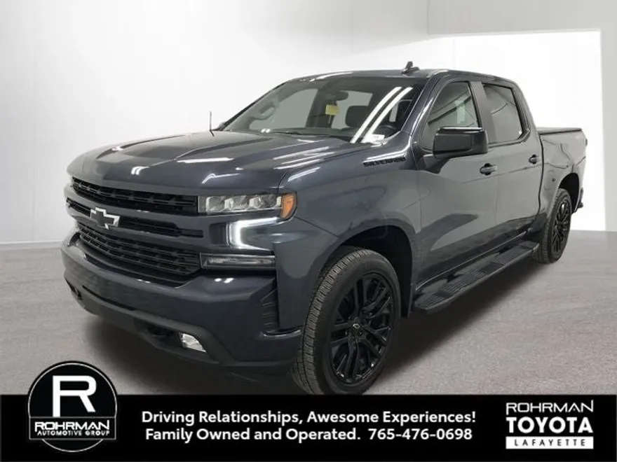 2022 Chevrolet Silverado RST photo 1