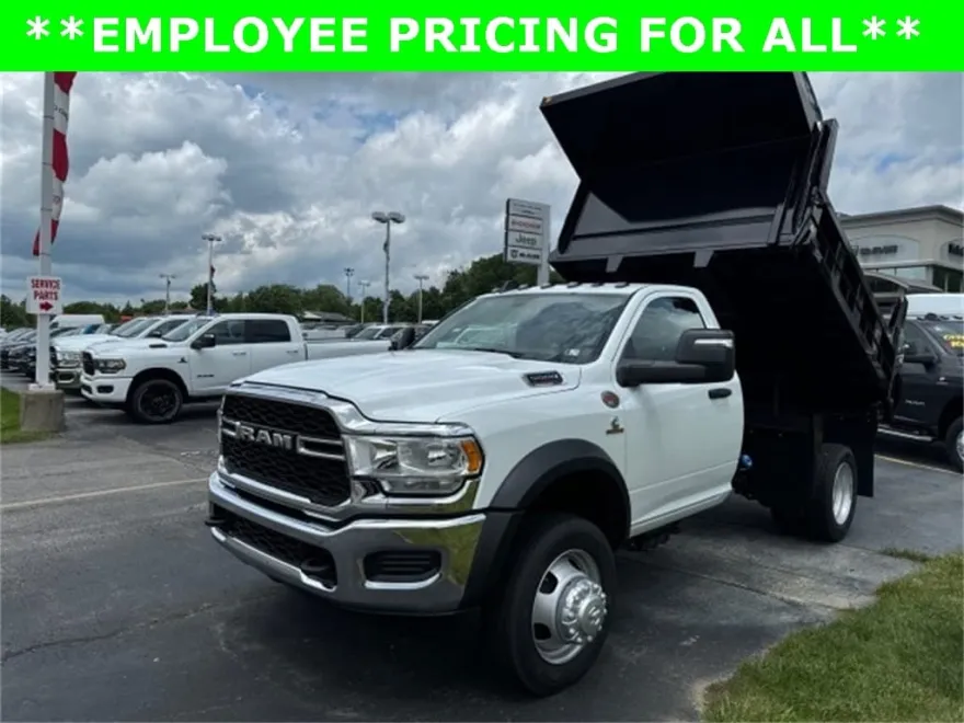 2024 Ram 5500 Tradesman photo 1