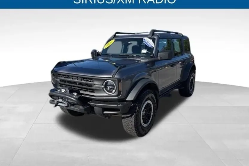 2022 Ford Bronco Base photo 1