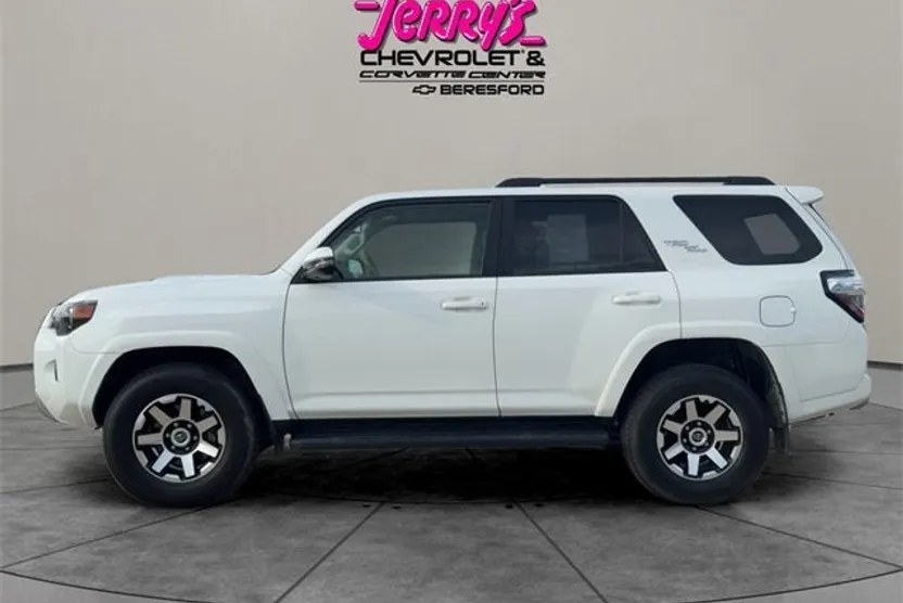 2024 Toyota 4Runner TRD photo 1