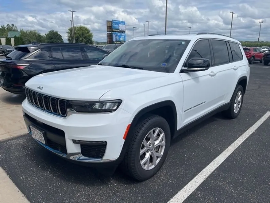 2022 Jeep Grand Cherokee Limited photo 1