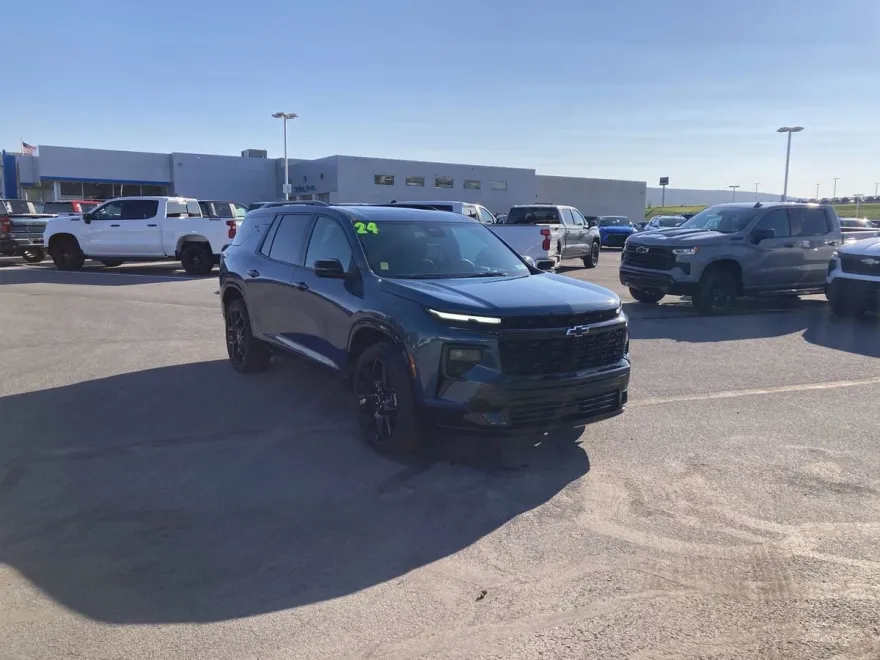 2024 Chevrolet Traverse RS photo 1