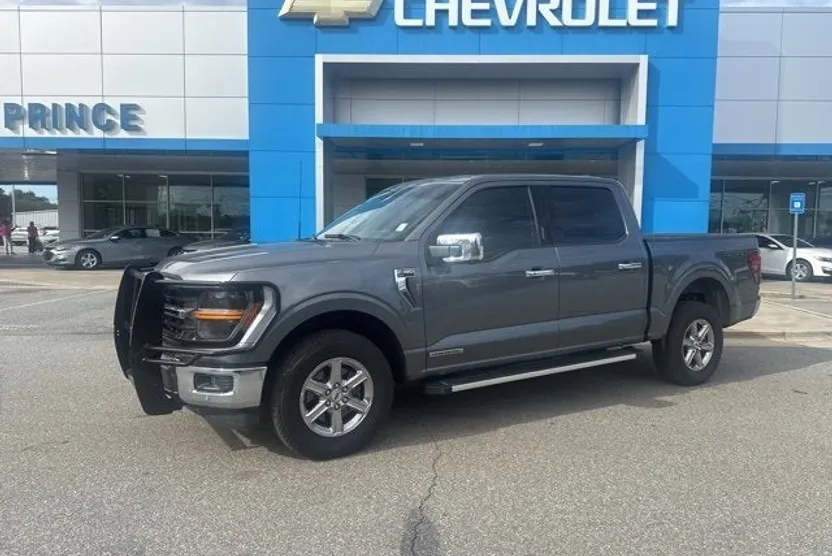 2024 Ford F-150 XLT photo 1