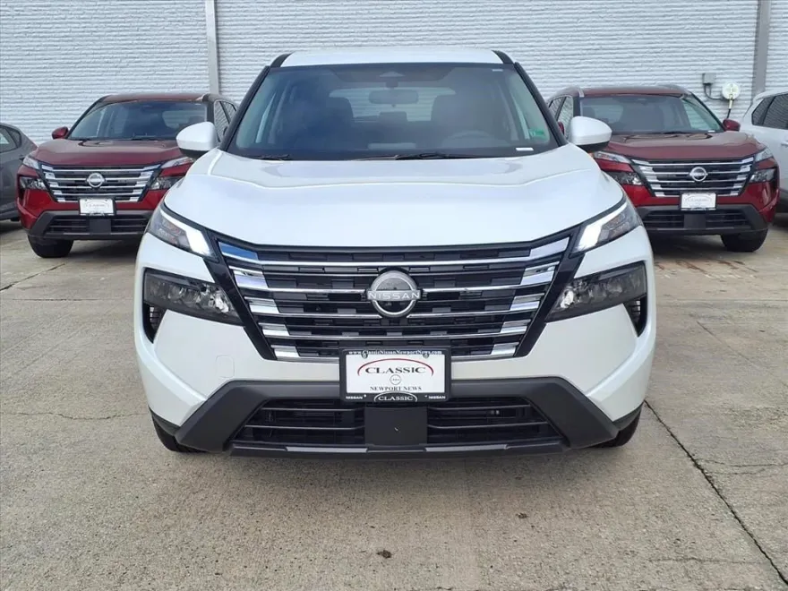 2026 Nissan Rogue SV photo 1