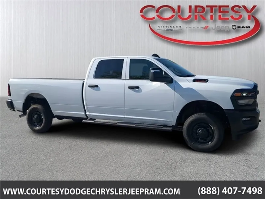2025 Ram 2500 Tradesman photo 1