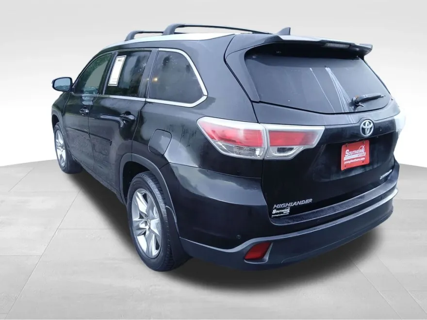 2015 Toyota Highlander Base Hybrid photo 1