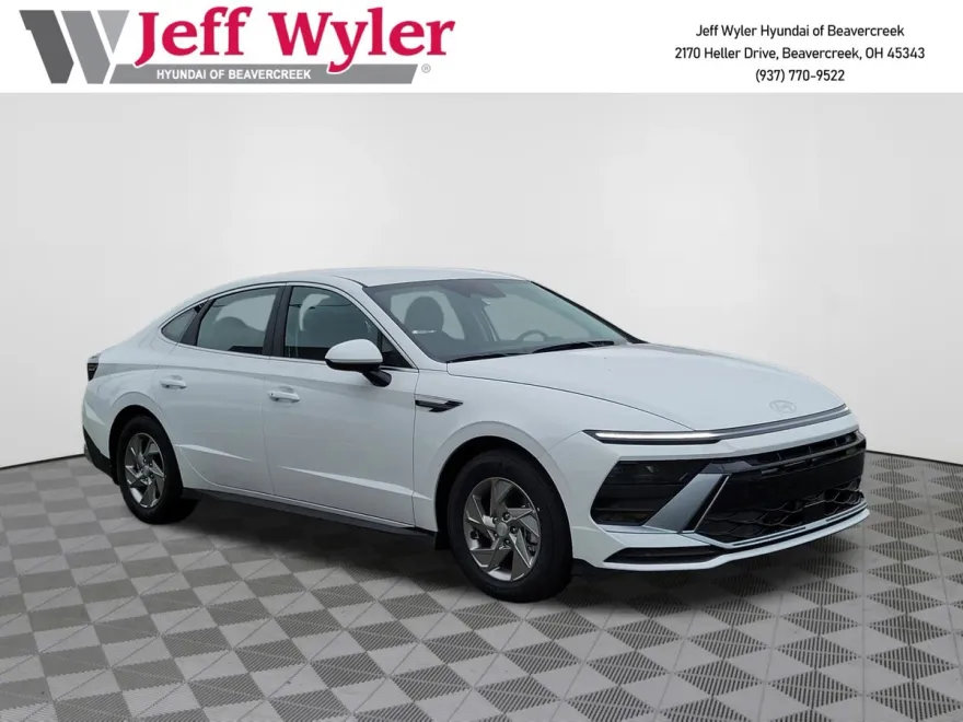 2025 Hyundai Sonata SE photo 1