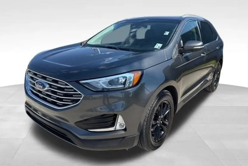 2019 Ford Edge SEL photo 1