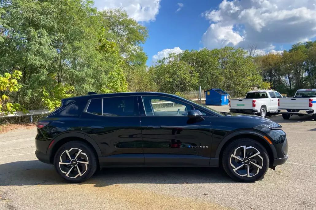 2025 Chevrolet Equinox EV 1LT photo 1