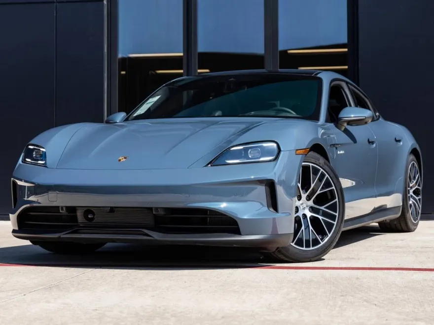 2026 Porsche Taycan 4 photo 1