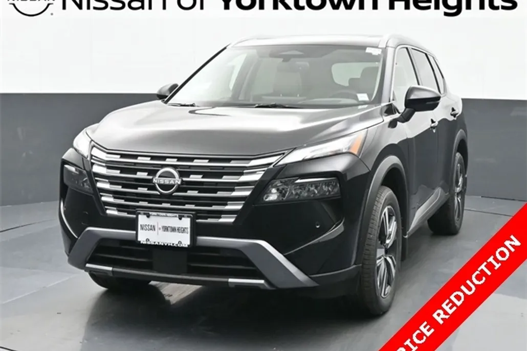 2025 Nissan Rogue SL photo 1