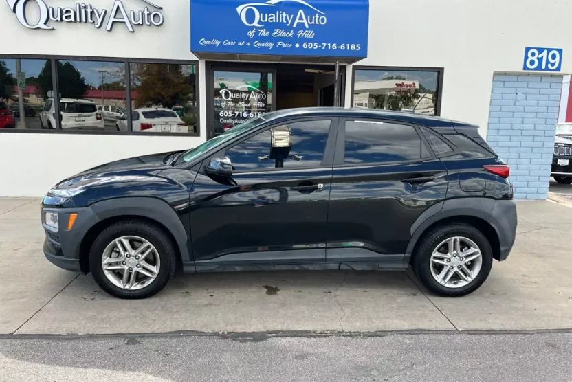 2021 Hyundai Kona SE photo 1