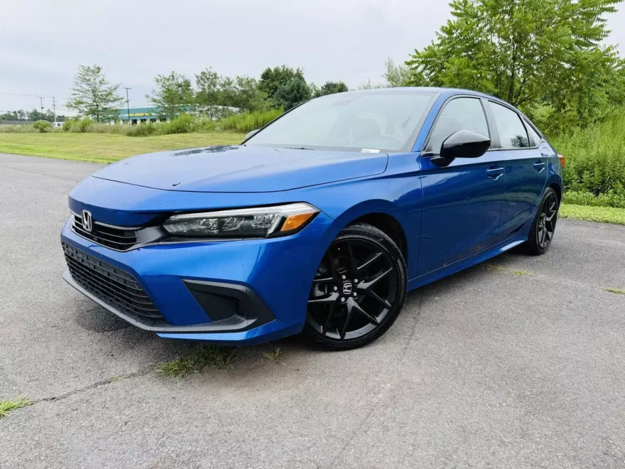 2023 Honda Civic Sport photo 1