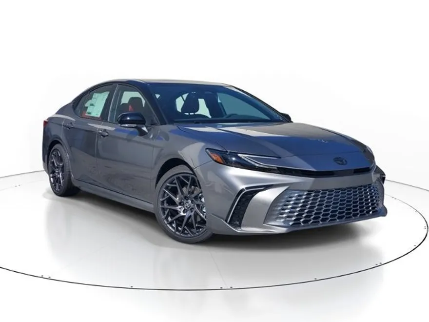 2025 Toyota Camry XSE photo 1