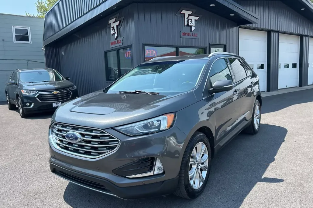 2020 Ford Edge Titanium photo 1