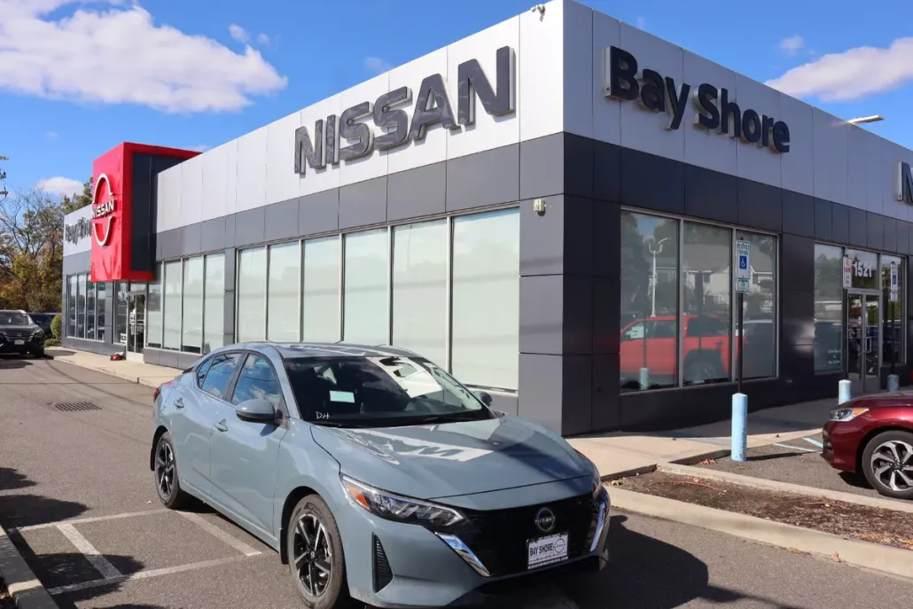 2025 Nissan Sentra SV photo 1