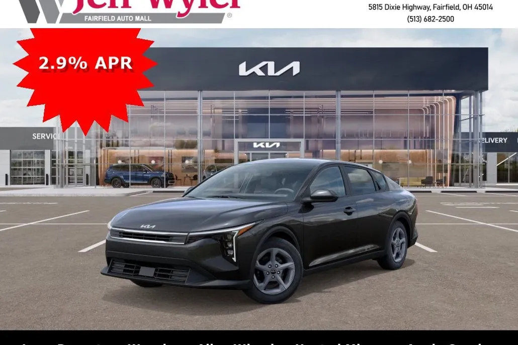 2025 Kia K4 LXS photo 1