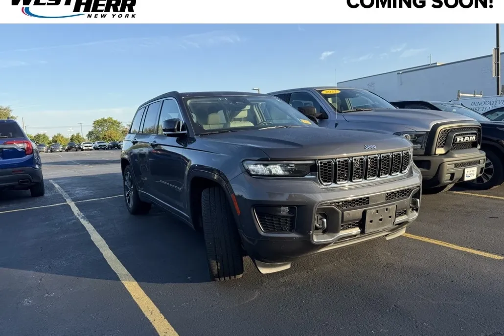2022 Jeep Grand Cherokee Overland photo 1
