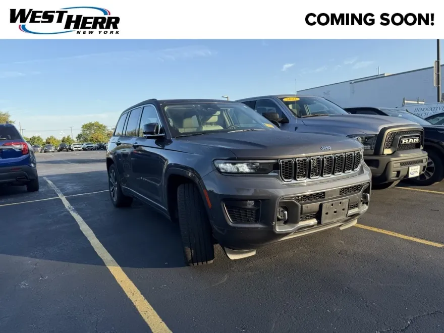 2022 Jeep Grand Cherokee Overland photo 1