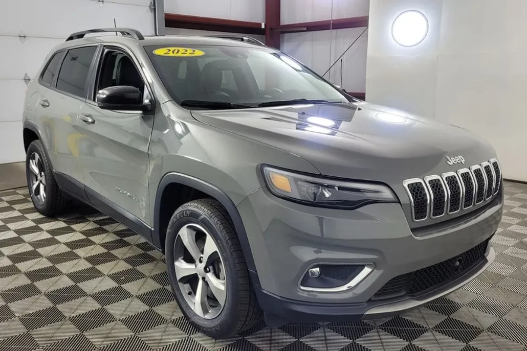 2022 Jeep Cherokee Limited photo 1