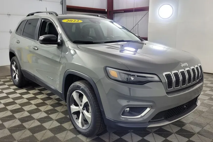 2022 Jeep Cherokee Limited photo 1