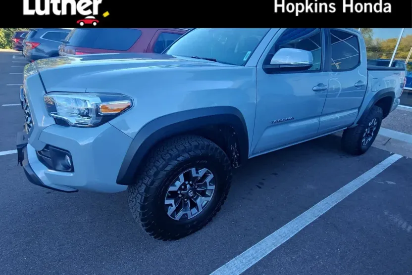 2019 Toyota Tacoma TRD photo 1