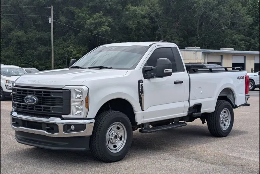 2024 Ford F-350 XL photo 1