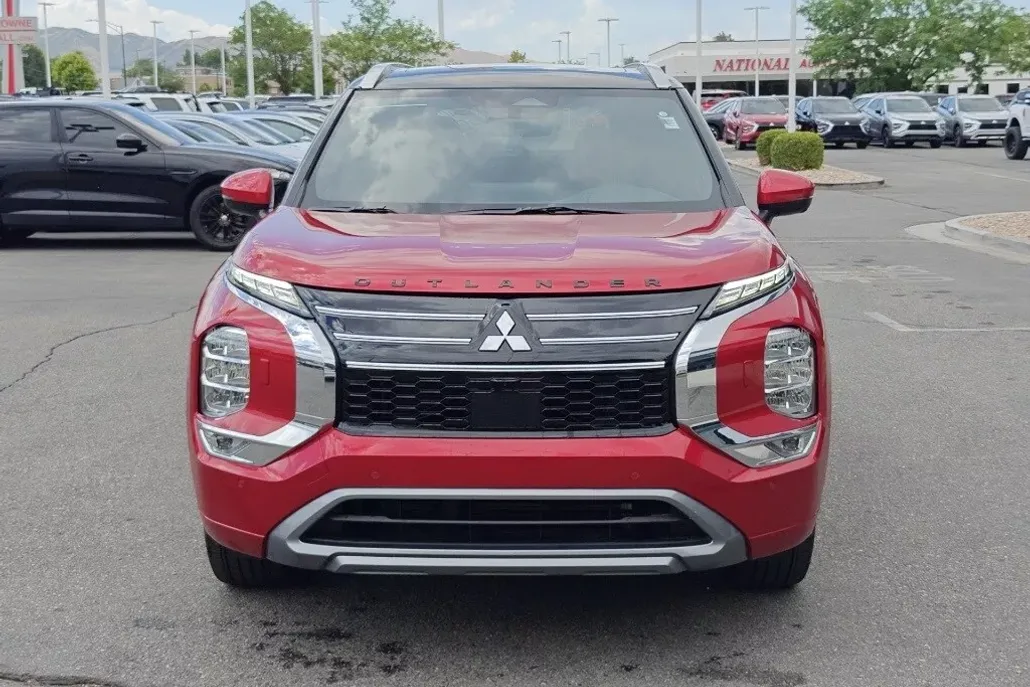 2025 Mitsubishi Outlander SEL GT photo 1