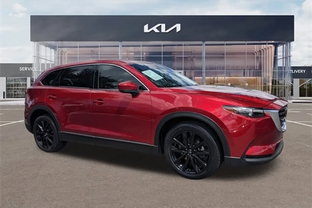 2023 Mazda CX-9 Touring photo 1