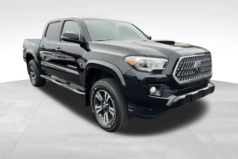 2019 Toyota Tacoma TRD Sport V6 photo 1