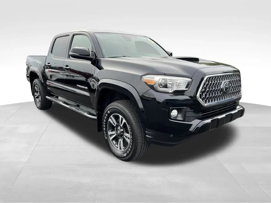 2019 Toyota Tacoma TRD Sport V6 photo 1