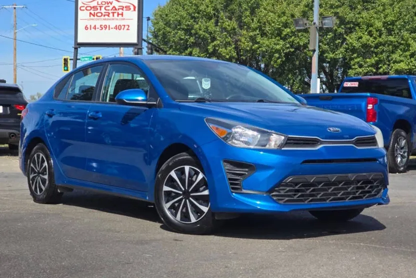 2021 Kia Rio S photo 1
