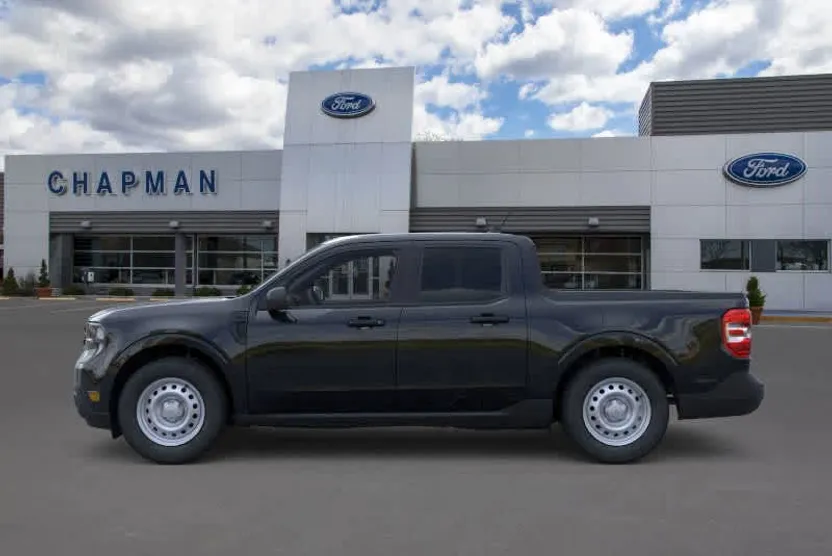 2025 Ford Maverick XL photo 1