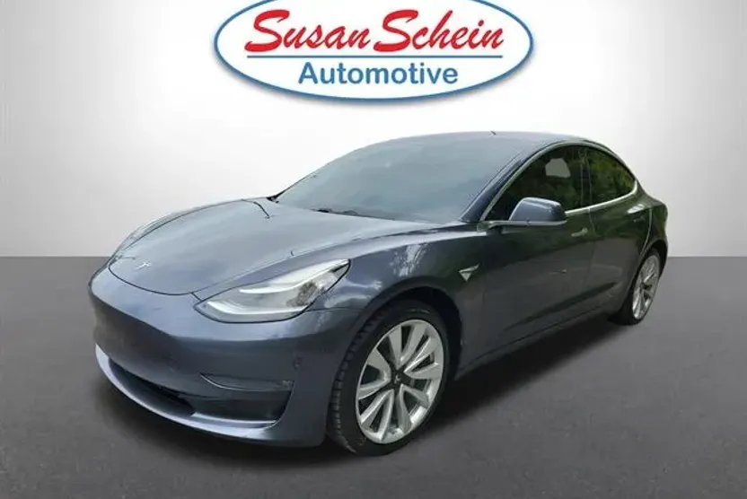 2018 Tesla Model 3 Long Range photo 1